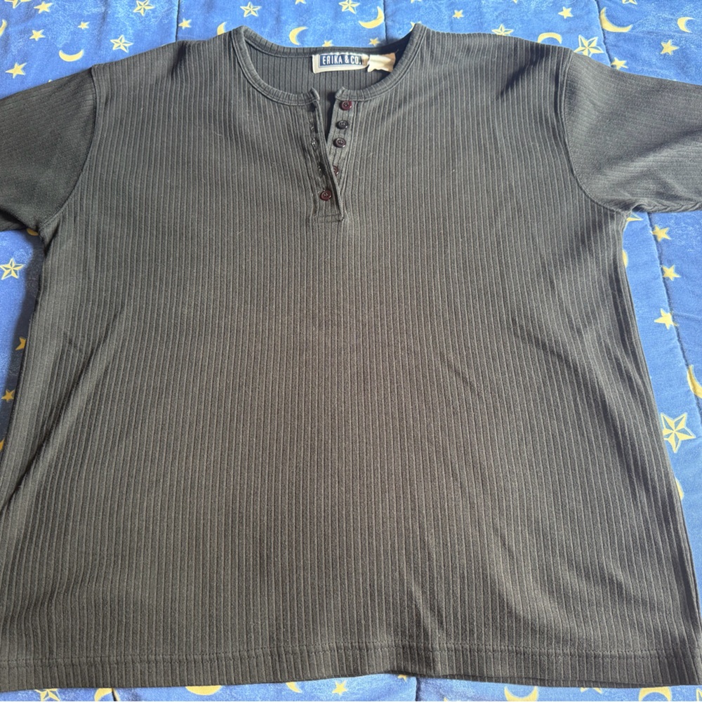 Erika & Co Ribbed Henley Tee